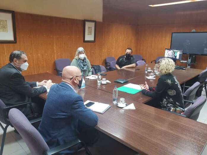 Reunión de Fauda con la Diputación del Común de Canarias/TA.